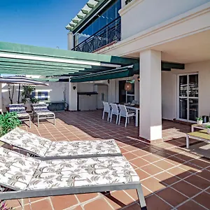 Lcr4- Large 3 Bed Close To Beaches Apartment